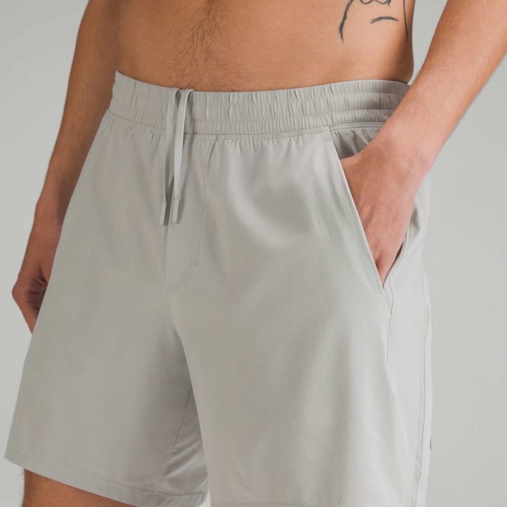 Lululemon Athletica Pace Breaker Lined Athletic Shorts Relaxed Fit- 7” inseam